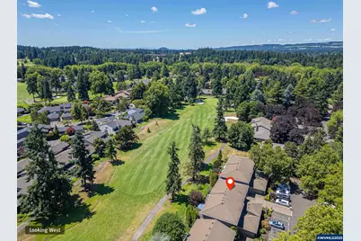 32082 SW Charbonneau Dr, Wilsonville, OR 97070 - Photo 2