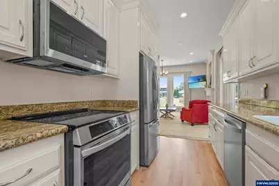 32082 SW Charbonneau Dr, Wilsonville, OR 97070 - Photo 10