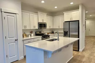 5001 NW Stag Run Pl, Corvallis, OR 97330 - Photo 2