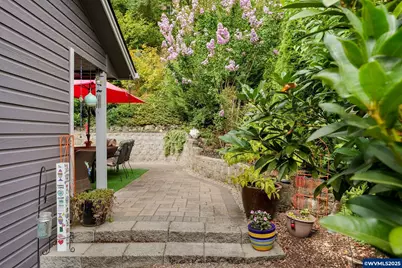 371 McNary Heights Dr N, Keizer, OR 97303 - Photo 16