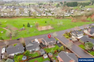 230 SW Wyatt St, Dallas, OR 97338 - Photo 4