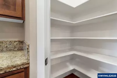 230 SW Wyatt St, Dallas, OR 97338 - Photo 18