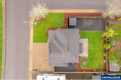 230 SW Wyatt St, Dallas, OR 97338 - Photo 44