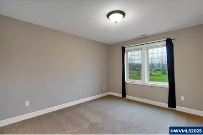 230 SW Wyatt St, Dallas, OR 97338 - Photo 32