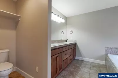 230 SW Wyatt St, Dallas, OR 97338 - Photo 30