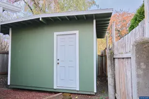 1202 Leo St NE, Keizer, OR 97303 - Photo 24