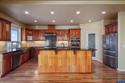 2049 Limestone Av SE, Salem, OR 97306 - Photo 18