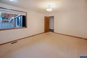 6630 Huntington Cir SE, Salem, OR 97306 - Photo 24