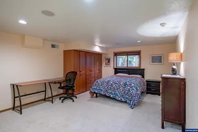 391 McNary Heights Dr N, Keizer, OR 97303 - Photo 44