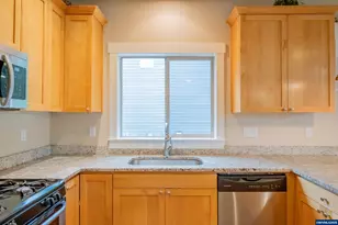 21022 Jennymarie Ln NE, Aurora, OR 97002 - Photo 26