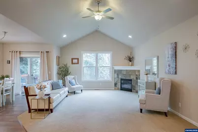 21022 Jenny Marie Ln NE, Aurora, OR 97002 - Photo 20