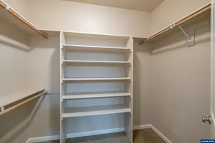 21022 Jennymarie Ln NE, Aurora, OR 97002 - Photo 18