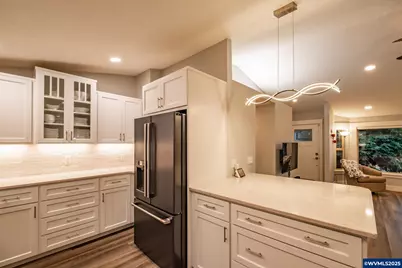 5037 Summerfield Dr SE, Salem, OR 97306 - Photo 10