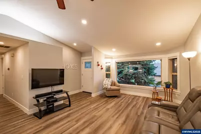 5037 Summerfield Dr SE, Salem, OR 97306 - Photo 4