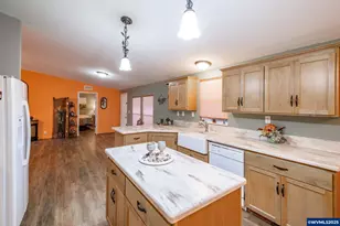 204 Cascade Dr, Lebanon, OR 97355 - Photo 10