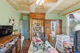 329 S 1st Ave, Mill City, OR 97360 - Photo 28