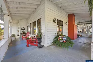 329 S 1st Ave, Mill City, OR 97360 - Photo 4