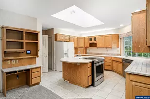 524 Clarmount Ct NW, Salem, OR 97304 - Photo 10