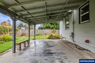 1725 24th St NE, Salem, OR 97301 - Photo 4