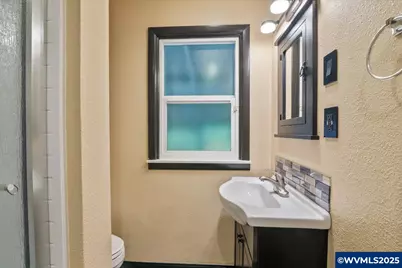 1725 24th St NE, Salem, OR 97301 - Photo 20