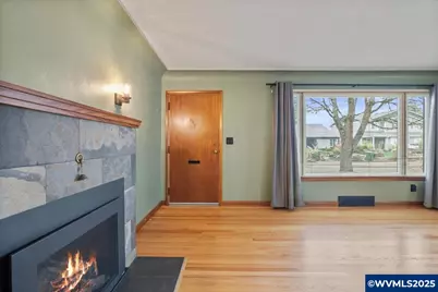 1725 24th St NE, Salem, OR 97301 - Photo 8