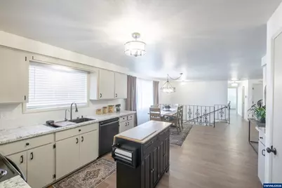 5015 Auburn Rd NE, Salem, OR 97317 - Photo 8