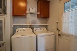 663 Royalty Cir NE, Salem, OR 97301 - Photo 30