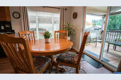 663 Royalty Cir NE, Salem, OR 97301 - Photo 10