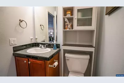 663 Royalty Cir NE, Salem, OR 97301 - Photo 30
