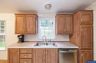 32981 Mt Pleasant Rd, Lebanon, OR 97355 - Photo 10