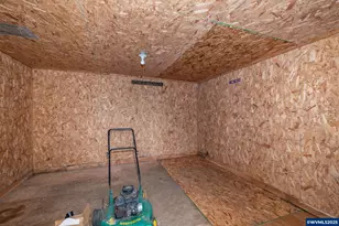 32981 Mt Pleasant Rd, Lebanon, OR 97355 - Photo 36