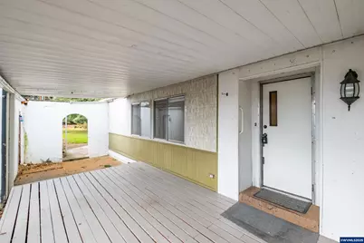 32300 Old Oak Dr, Tangent, OR 97389 - Photo 4