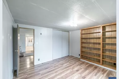 32300 Old Oak Dr, Tangent, OR 97389 - Photo 32