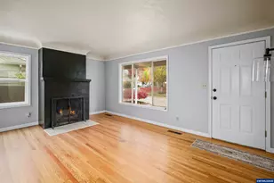 1885 Garfield St NE, Salem, OR 97301 - Photo 6