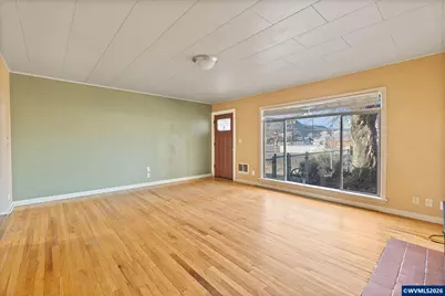 790 SE Garner St, Prineville, OR 97554 - Photo 12