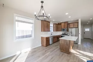 383 NW Denton Ave, Dallas, OR 97338 - Photo 20