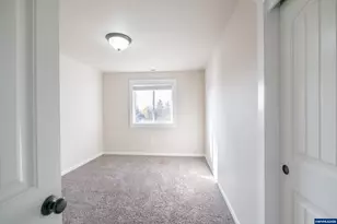 383 NW Denton Ave, Dallas, OR 97338 - Photo 32