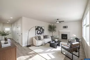 383 NW Denton Ave, Dallas, OR 97338 - Photo 2