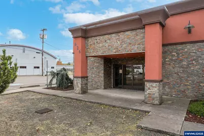 626 Queen (A) Av SW #A, Albany, OR 97322 - Photo 2