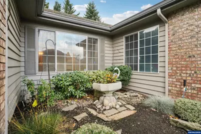 542 Fountain Ct N, Keizer, OR 97303 - Photo 4