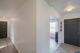 160 Tangent St, Lebanon, OR 97355 - Photo 22