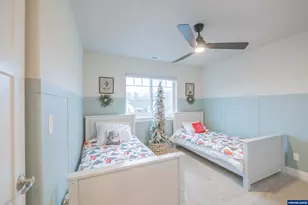 1024 Robbins Ct, Lebanon, OR 97355 - Photo 32