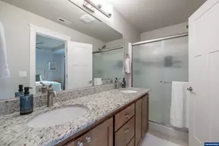 1024 Robbins Ct, Lebanon, OR 97355 - Photo 28