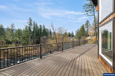 138 Santiam St, Gates, OR 97346 - Photo 8