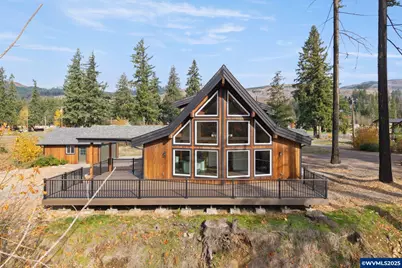 138 Santiam St, Gates, OR 97346 - Photo 4