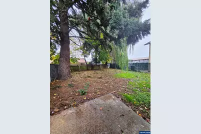 4821-4823 Cougar Ct SE, Salem, OR 97317 - Photo 2