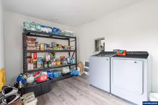 1060 15th St NE, Salem, OR 97301 - Photo 26