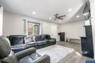 1060 15th St NE, Salem, OR 97301 - Photo 16