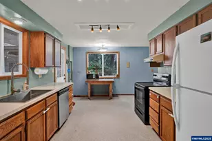 30450 Butte Creek Rd, Lebanon, OR 97355 - Photo 10