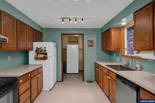 30450 Butte Creek Rd, Lebanon, OR 97355 - Photo 4